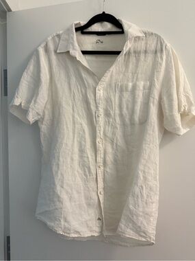 Men's Short-Sleeve Button-Down Linen Shirt in White